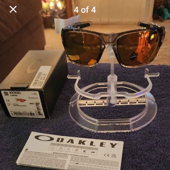 Oakley Turbine